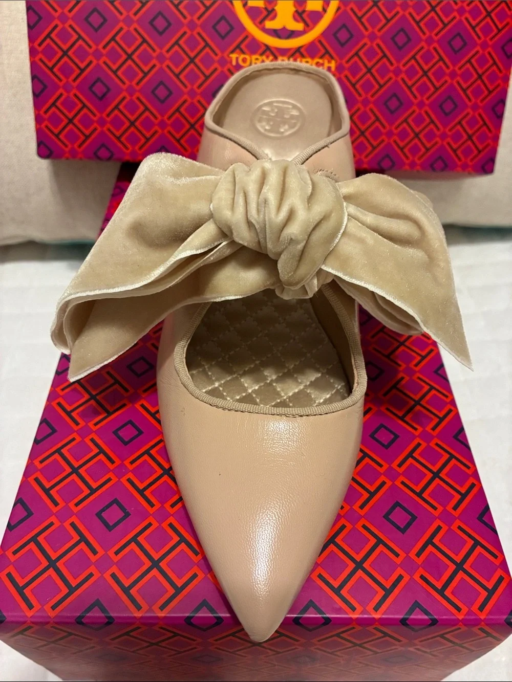 Tory Burch Blush Beige Bow Pointed-Toe Mules size 6M